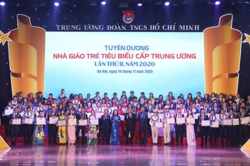 Tuyên dương 99 nhà giáo trẻ tiêu biểu cấp Trung ương