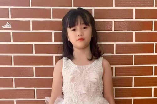 Thúy Nga khoe con gái mới 9 tuổi đã chân dài miên man lại còn có khiếu nghệ thuật