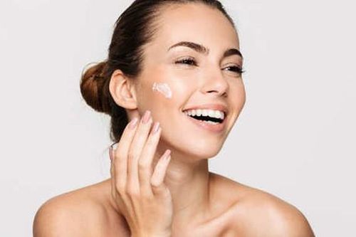 Nguyên tắc chăm sóc cải thiện da khô xỉn màu mùa đông hiệu quả