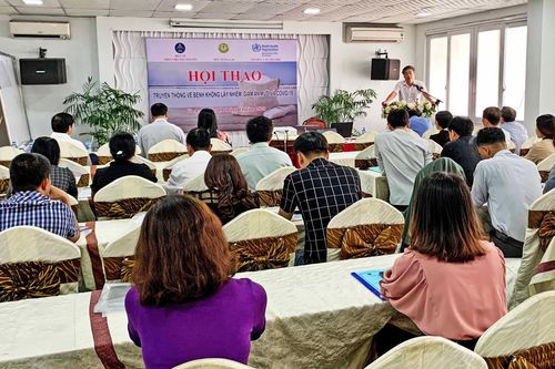 Hội thảo truyền thông về bệnh không lây nhiễm, giảm ăn muối và Covid-19