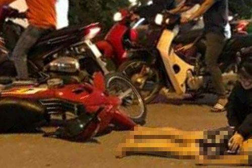 Bốn người thương vong sau khi hai xe máy va chạm ở phố Linh Đường