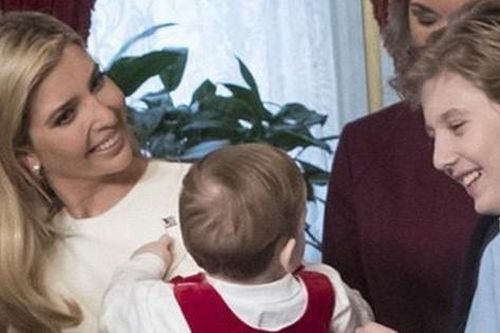 Mối quan hệ của 'Hoàng tử Nhà Trắng' Barron Trump với các anh chị cùng cha khác mẹ