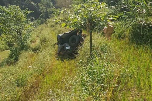 Xe U oát chở khách du lịch rơi xuống vực làm 3 người chết: Đình chỉ một đăng kiểm viên