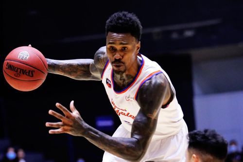 Hanoi Buffaloes vào play-off ở giải bóng rổ VBA