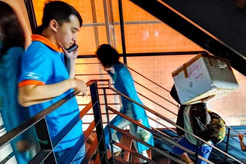 Nhượng quyền có giúp giảm ùn tắc ở Tân Sơn Nhất?