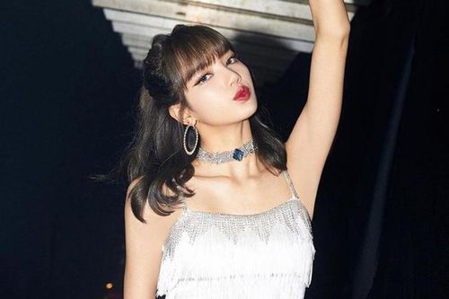 3 bước để có tóc mái đẹp như Lisa