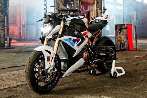 BMW S 1000 R 2021 được ra mắt