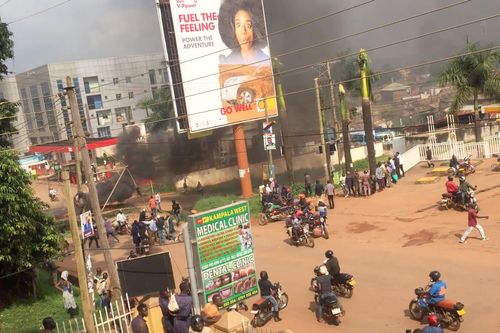 Biểu tình phản đối bắt ứng viên tổng thống ở Uganda, 37 người chết