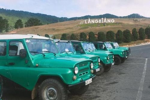 Đình chỉ hoạt động chở khách của 'đoàn xe huyền thoại' lên đỉnh Langbiang