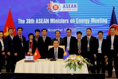 Petrovietnam tham dự Hội nghị Bộ trưởng Năng lượng ASEAN lần thứ 38 (AMEM 38)