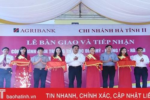 Agribank Hà Tĩnh II bàn giao công trình 3 tỷ đồng cho Trường Tiểu học Điền Mỹ