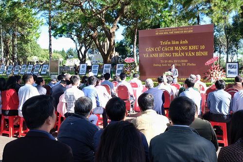 Triển lãm ảnh Căn cứ cách mạng Khu 10 và Anh hùng Trần Văn Bình