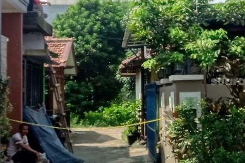 Gọi cho bạn nhiều ngày không được, người đàn ông kinh hãi với cảnh tượng trong nhà bạn