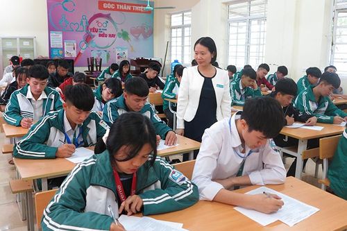 Vinh quang sự nghiệp 'trồng người'