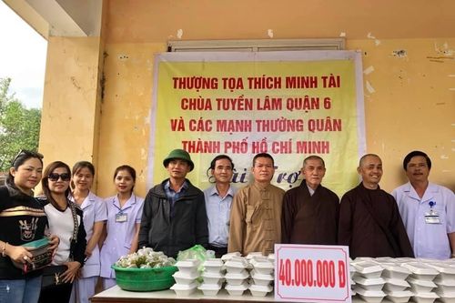 Phật giáo Q.6 cứu trợ miền Trung