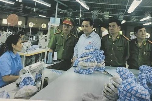 Người thầy cảm hóa nam sinh lầm lạc