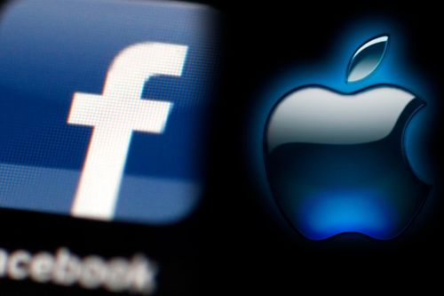 Facebook, Apple cãi nhau xem ai tôn trọng người dùng hơn
