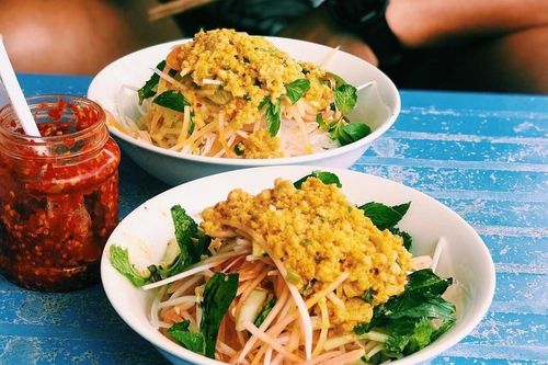 Thưởng thức bún ngon ở Phú Quốc