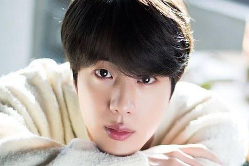 Jin BTS dẫn đầu các nam thần Kpop sở hữu làn da không tì vết