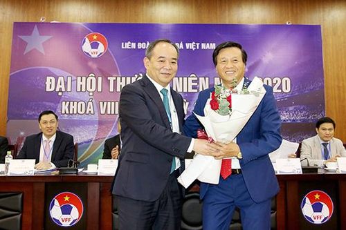 Tân Phó Chủ tịch tài chính VFF Lê Văn Thành: 'Ưu tiên khai thác bản quyền truyền hình và bán vé bóng đá'