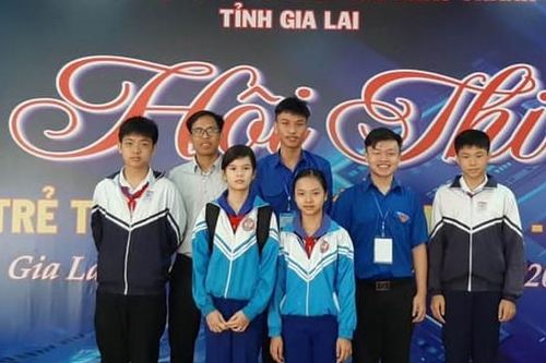Bản lĩnh giáo viên vùng cao - Mang cuộc sống mới cho học trò bản nghèo