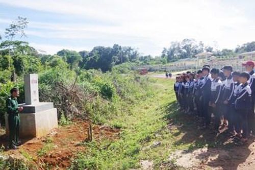 'Tiết học vùng biên' hun đúc tình yêu Tổ quốc