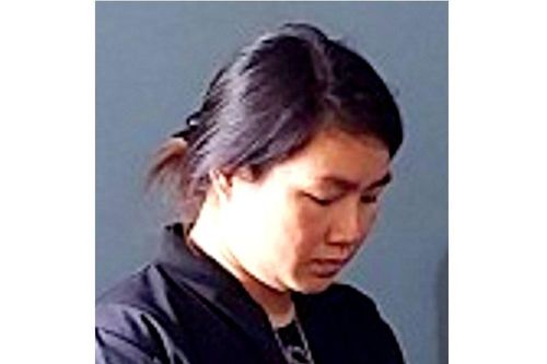 Mượn tiền tỷ tiêu xài