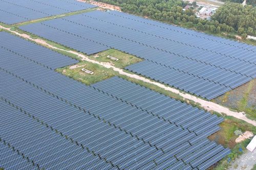Sôi động dự án năng lượng sạch
