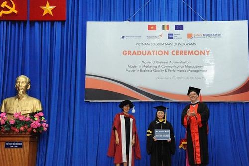 40 thạc sĩ chương trình Việt - Bỉ nhận bằng tốt nghiệp