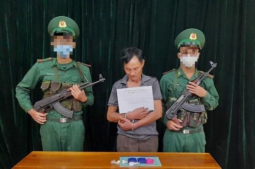 Bắt giữ đối tượng mua bán chất ma túy