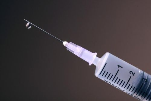 Cảnh sát Đức bắt một bác sĩ nghi giết bệnh nhân COVID-19