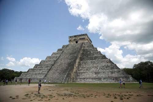 Xây đường tàu, lộ diện 2.200 'bóng ma' Maya ngàn năm