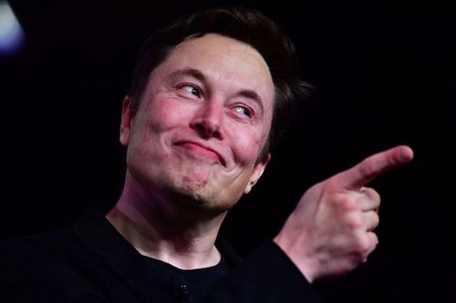Elon Musk 'kiếm' hơn 19 tỷ USD tuần này