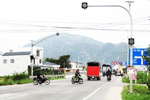 Cần sửa chữa đèn cảnh báo về giao thông