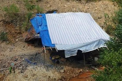 'Đột nhập'… lãnh địa khai thác vàng trái phép ở Đắk Nông
