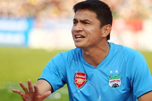 Kiatisuk trở lại Hoàng Anh Gia Lai