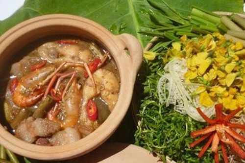 Được mùa bông súng mắm kho