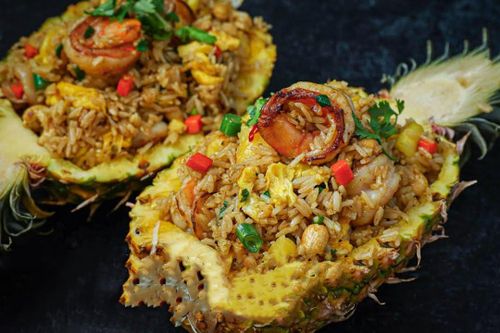 Học làm cơm chiên dứa chuẩn nhà hàng