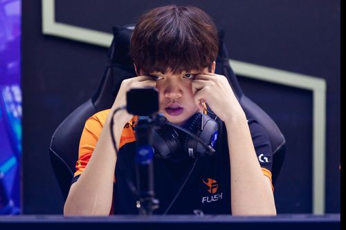 ADC Team Flash chê Liên Quân nhàm chán và quá dễ chơi