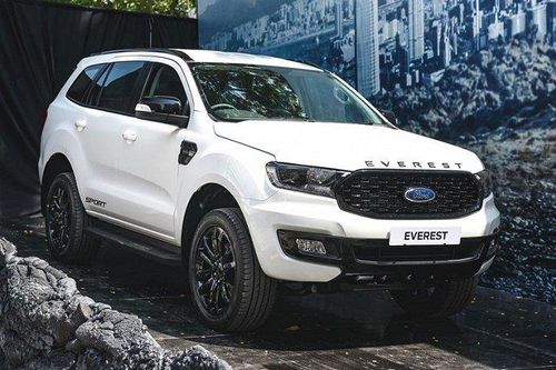 Giá xe ô tô hôm nay 22/11: Ford Everest dao động từ 999-1.399 triệu đồng