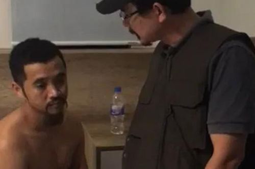 Thót tim cuộc 'đối đầu' trên mái nhà 5 tầng giữa Trung tá công an và kẻ trốn nã nguy hiểm