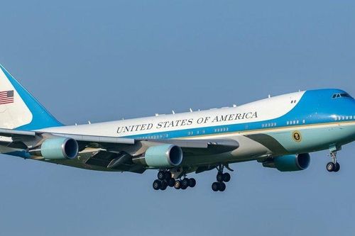 Clip: Chuyên cơ Air Force One của tổng thống Mỹ có gì đặc biệt?