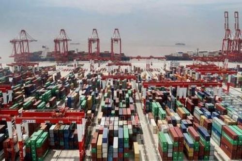 Xuất nhập khẩu giảm 14%, Việt Nam nhập siêu nửa đầu tháng 11