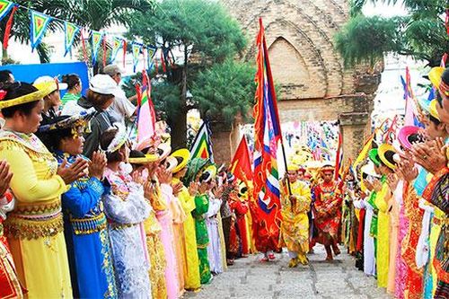 Phát huy giá trị di tích, di sản văn hóa