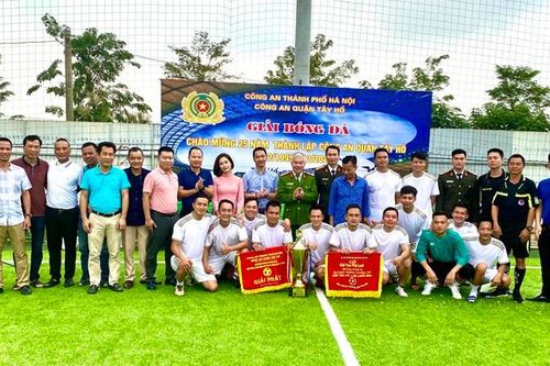 Hoạt động thiết thực kỷ niệm 25 năm ngày thành lập quận Tây Hồ