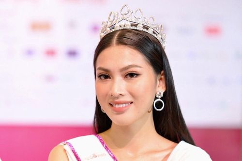 'Á hậu 2 Ngọc Thảo học đều các môn'