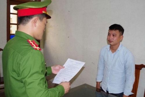 Hà Tĩnh: Khởi tố nghịch tử truy sát bố đẻ vì bị phàn nàn hay uống rượu