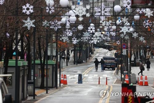 Hàn Quốc nâng mức giãn cách xã hội tại vùng thủ đô Seoul