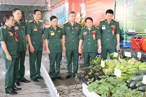 Hậu cần 'hướng ra phía trước, hướng xuống cơ sở, hướng tới chiến sĩ'