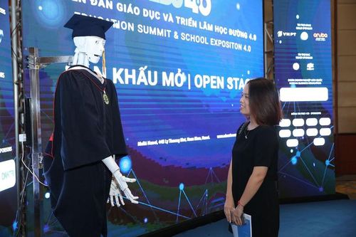 Robot AI 'Make in Việt Nam': Biết tức giận, có trang bị vũ khí tự vệ